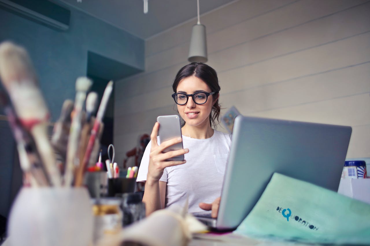 Cliente con lentes ópticos